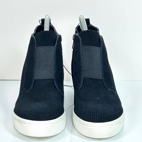 Steve Madden Flavy Wedge Heel Sneaker Shoes Suede Side Zipper Black Women Size 6 - Picture 2 of 12